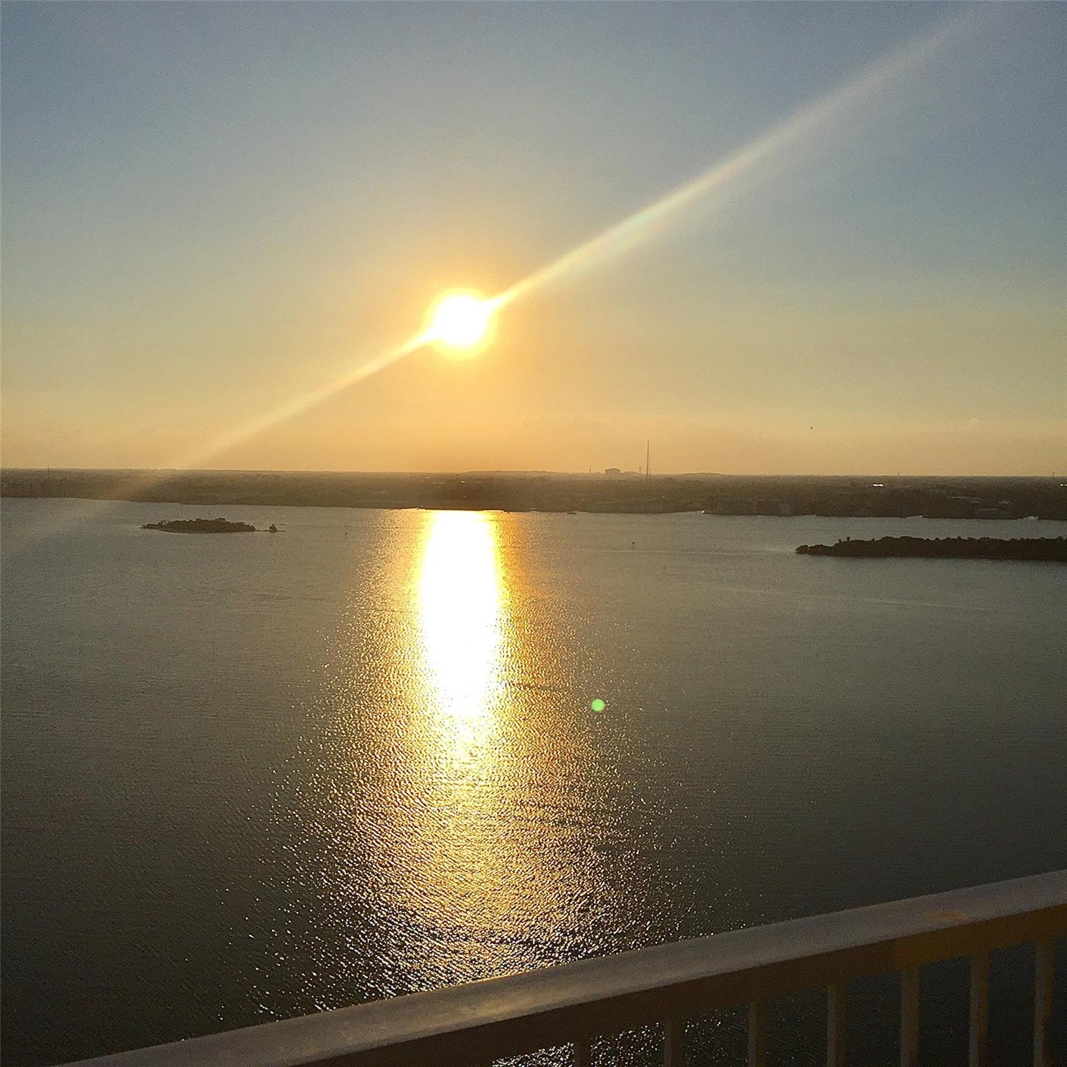 5550 N Ocean Drive 22B