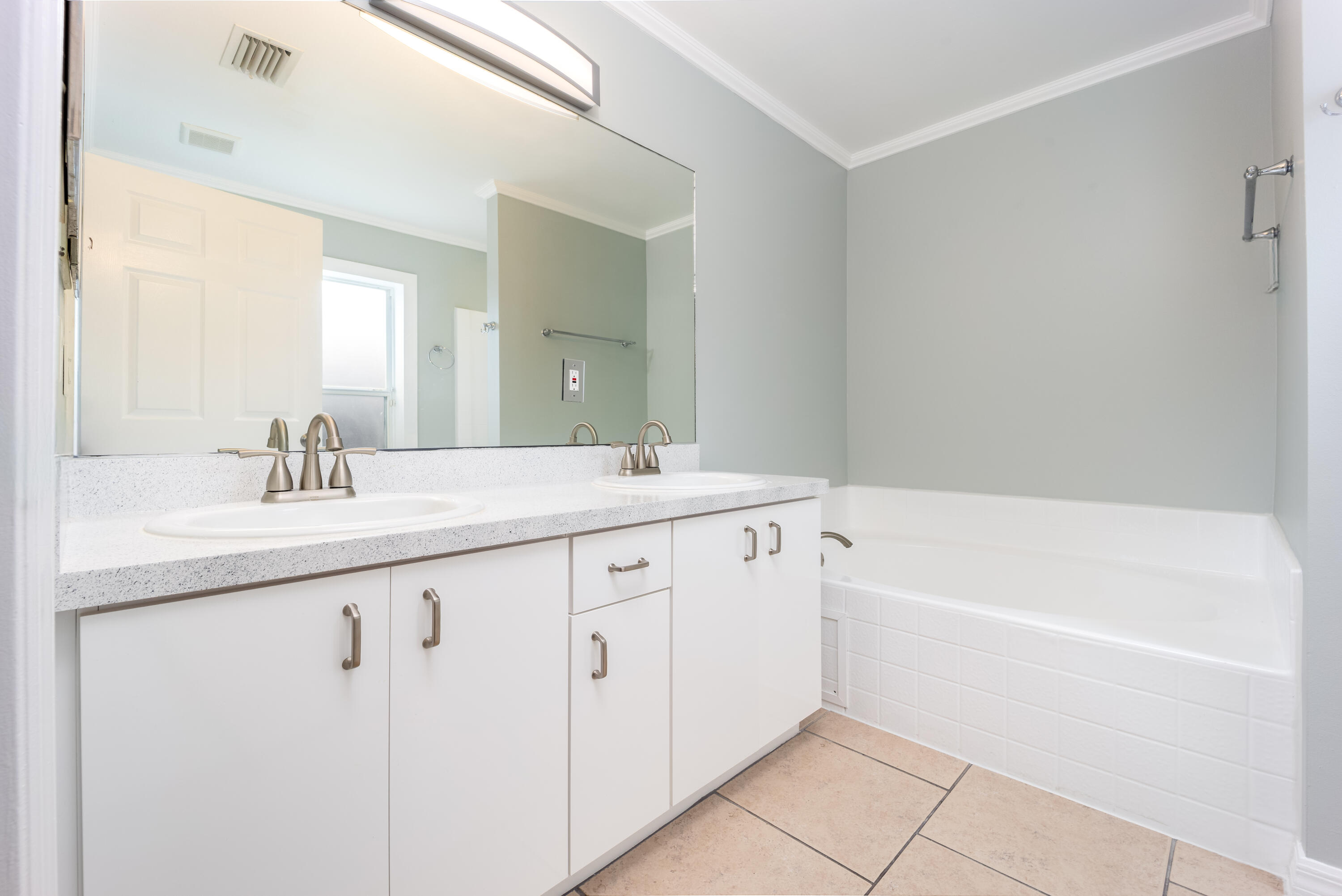 PORT ST LUCIE SECTION 23 - Residential Lease