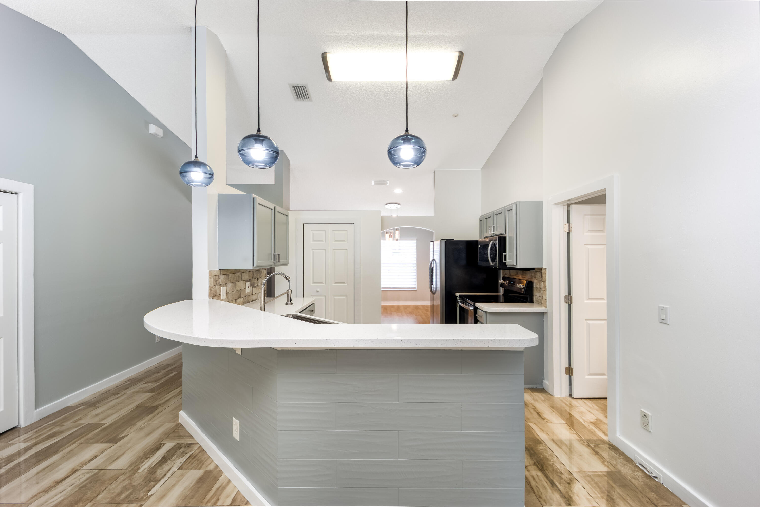 PORT ST LUCIE SECTION 23 - Residential Lease