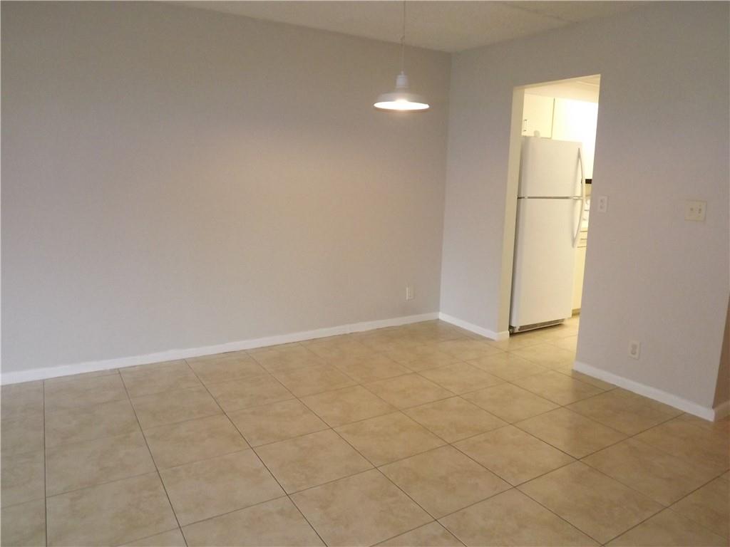 Ramblewood East Condo - Residential