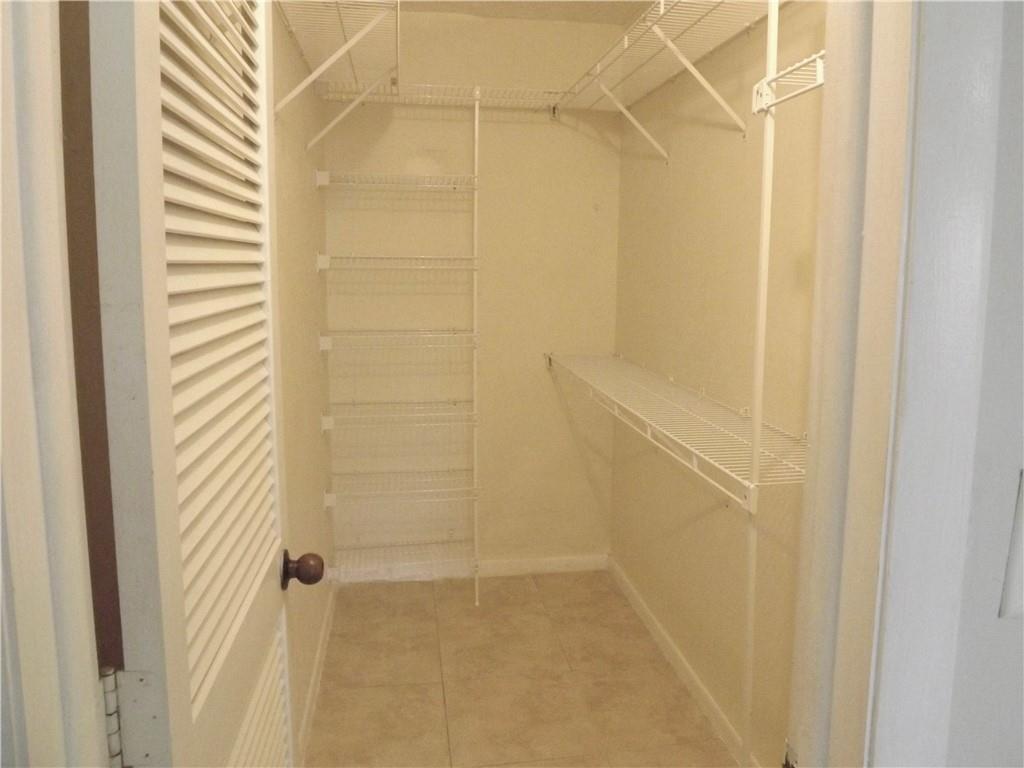 Ramblewood East Condo - Residential
