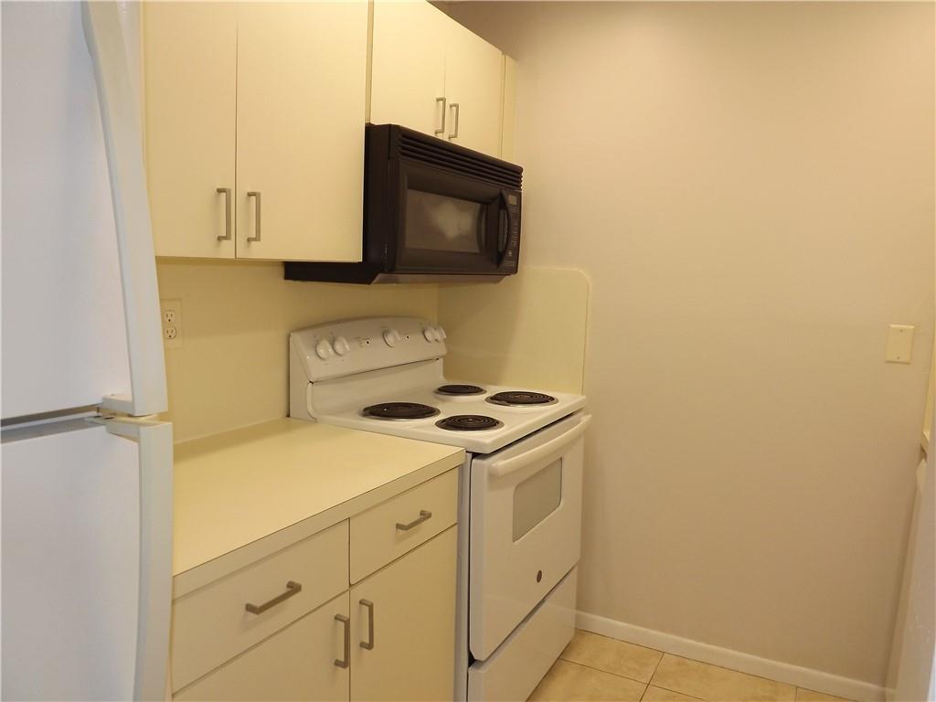 Ramblewood East Condo - Residential