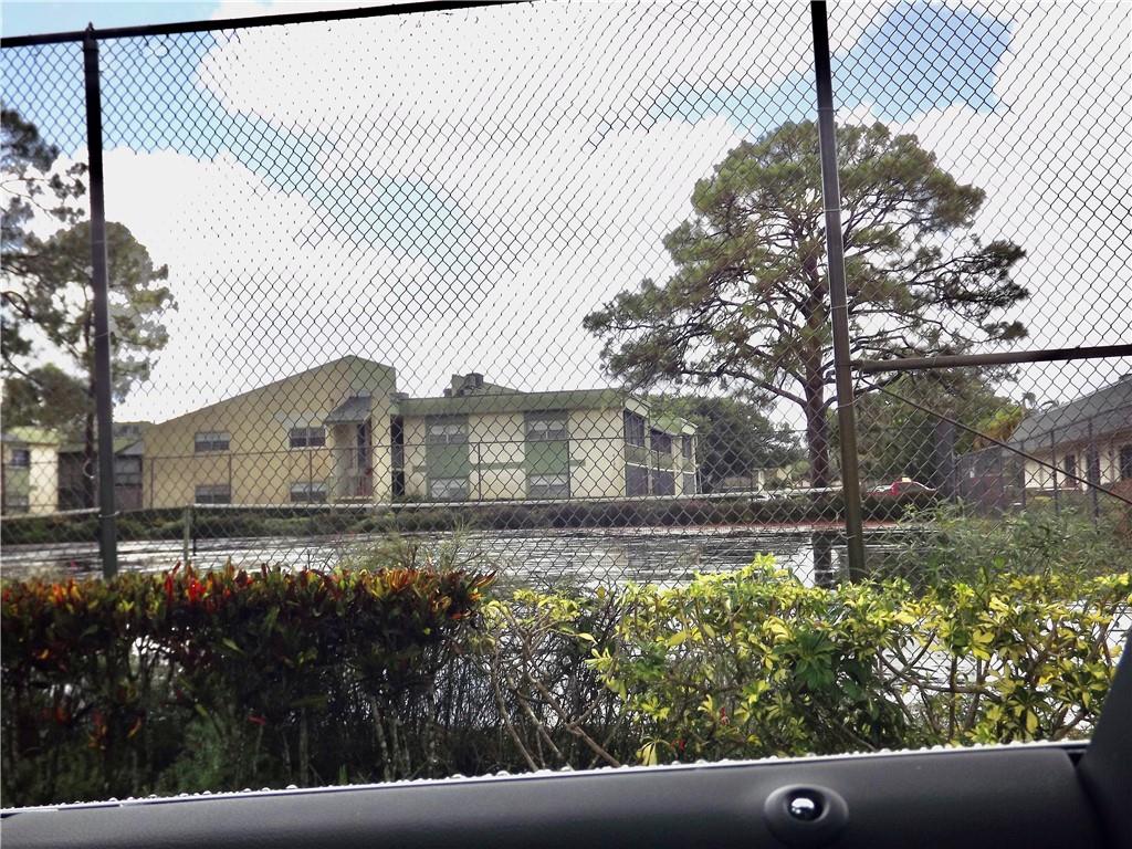 Ramblewood East Condo - Residential