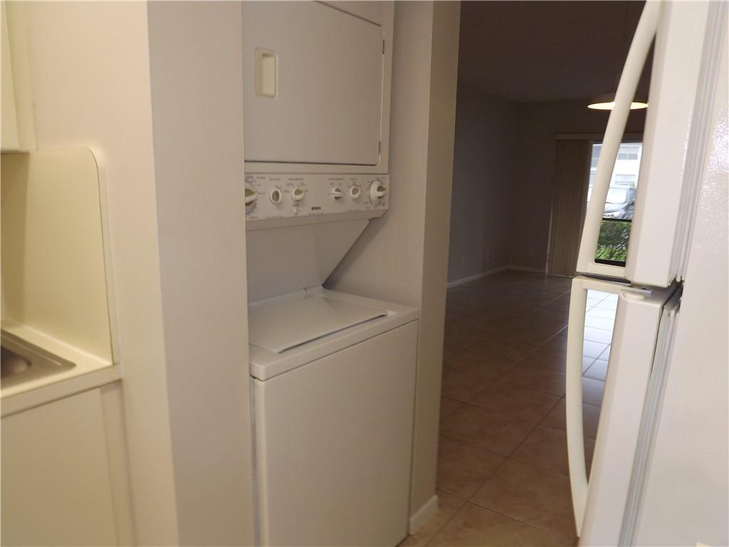 Ramblewood East Condo - Residential