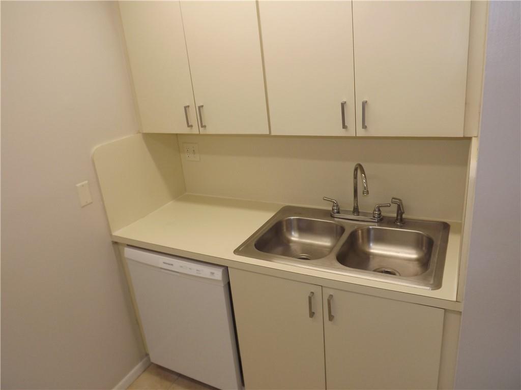 Ramblewood East Condo - Residential