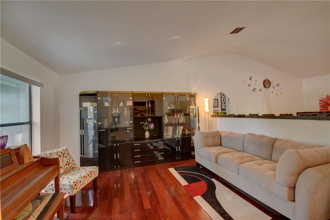 Forest Hills West 74-38 B - Residential