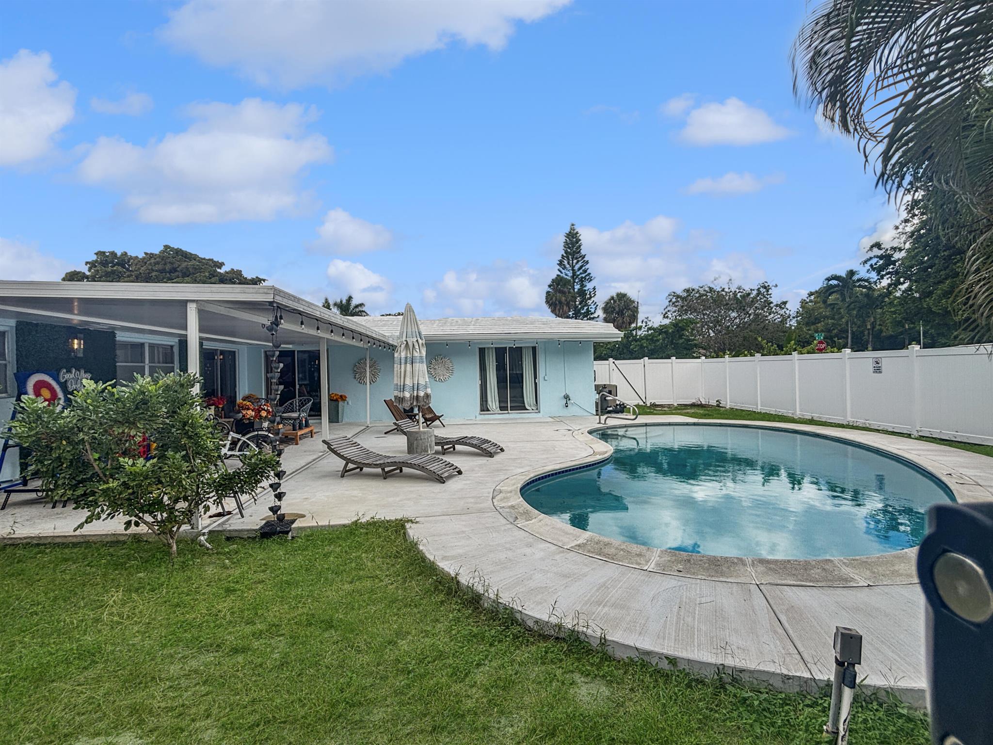 BOULEVARD PARK ISLES SEC - Residential Lease