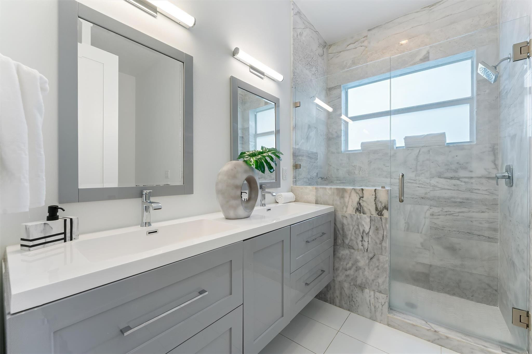 Waverly Place 2-19 D - Residential