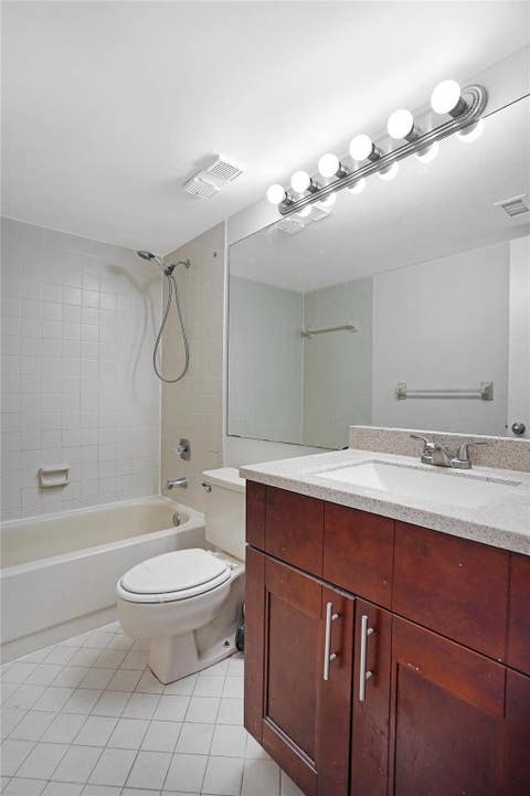 Tiny photo for 109 Lake Emerald Drive #110, Oakland Park, FL 33309 (MLS # F10519662)