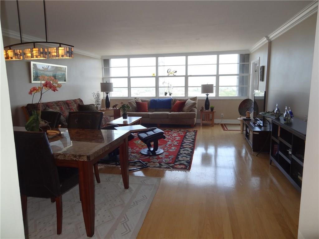 EAST POINT TOWERS - Residential