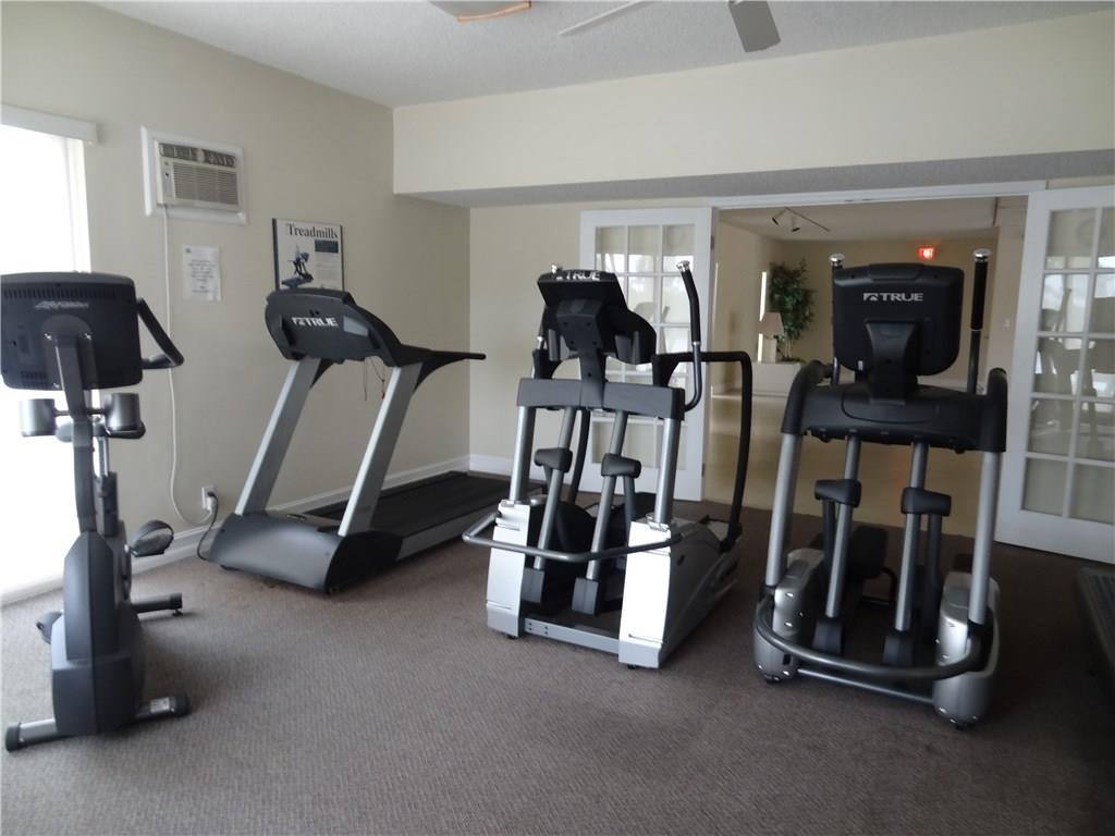 EAST POINT TOWERS - Residential