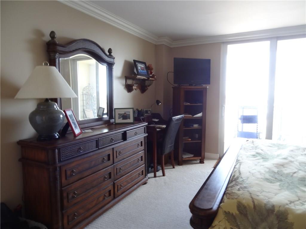 EAST POINT TOWERS - Residential