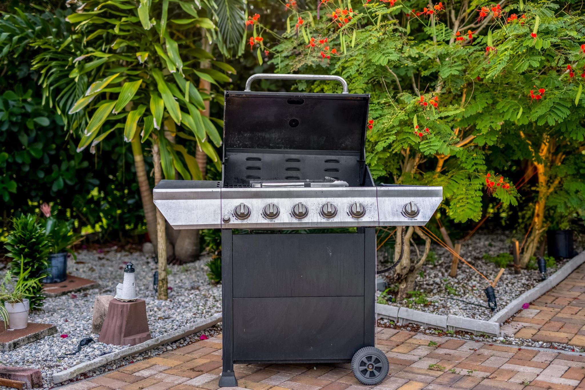 PALM BEACH FARMS CO 3 - Residential Lease