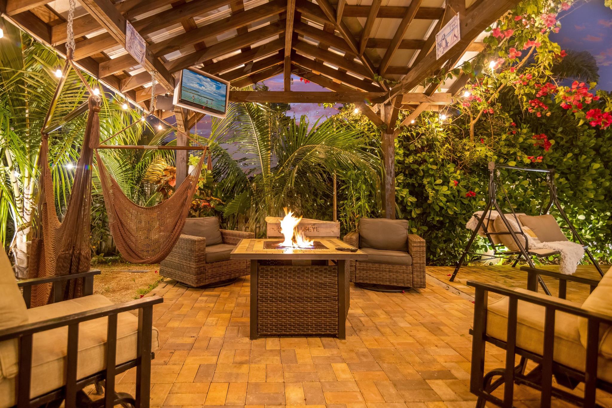 PALM BEACH FARMS CO 3 - Residential Lease