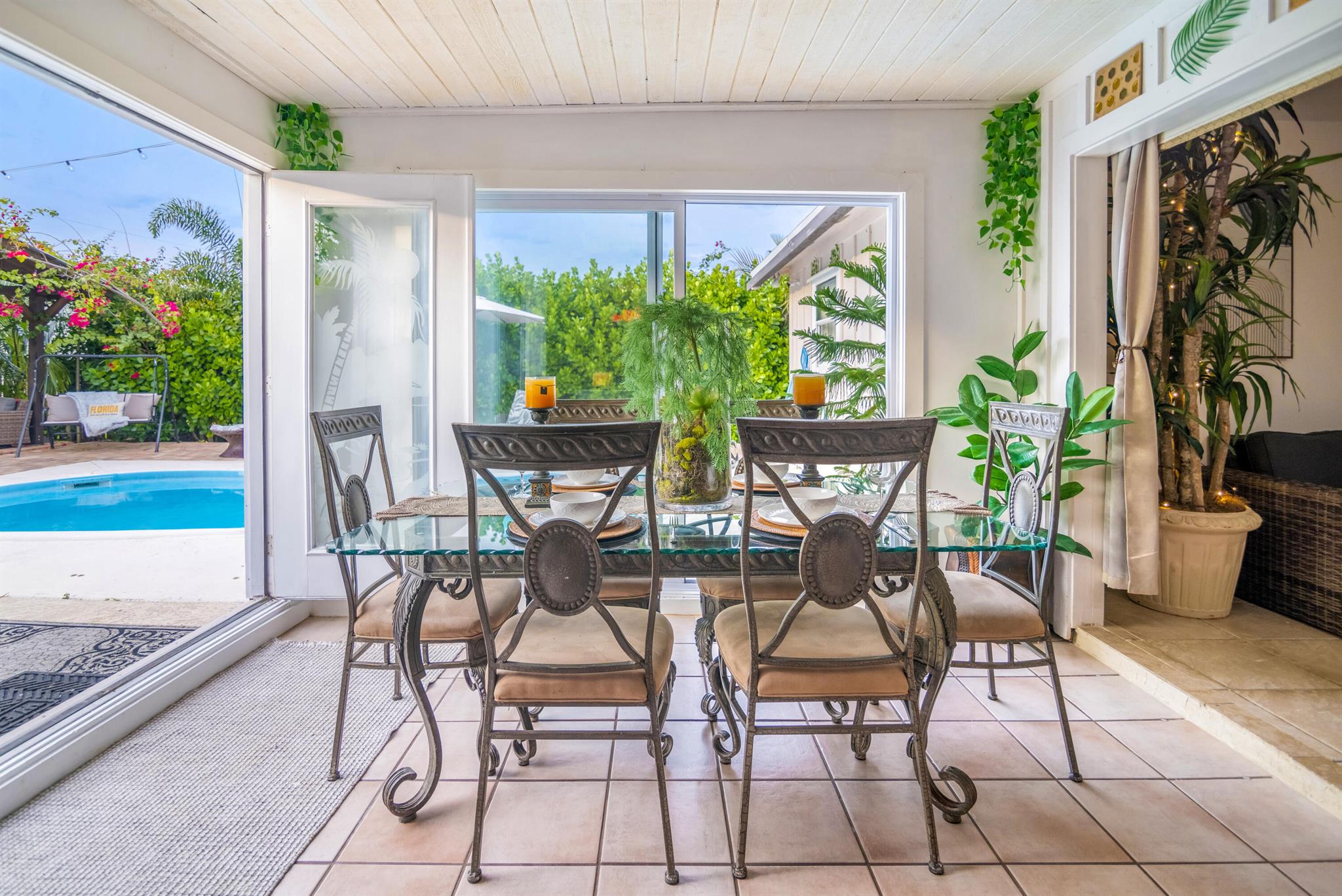 PALM BEACH FARMS CO 3 - Residential Lease