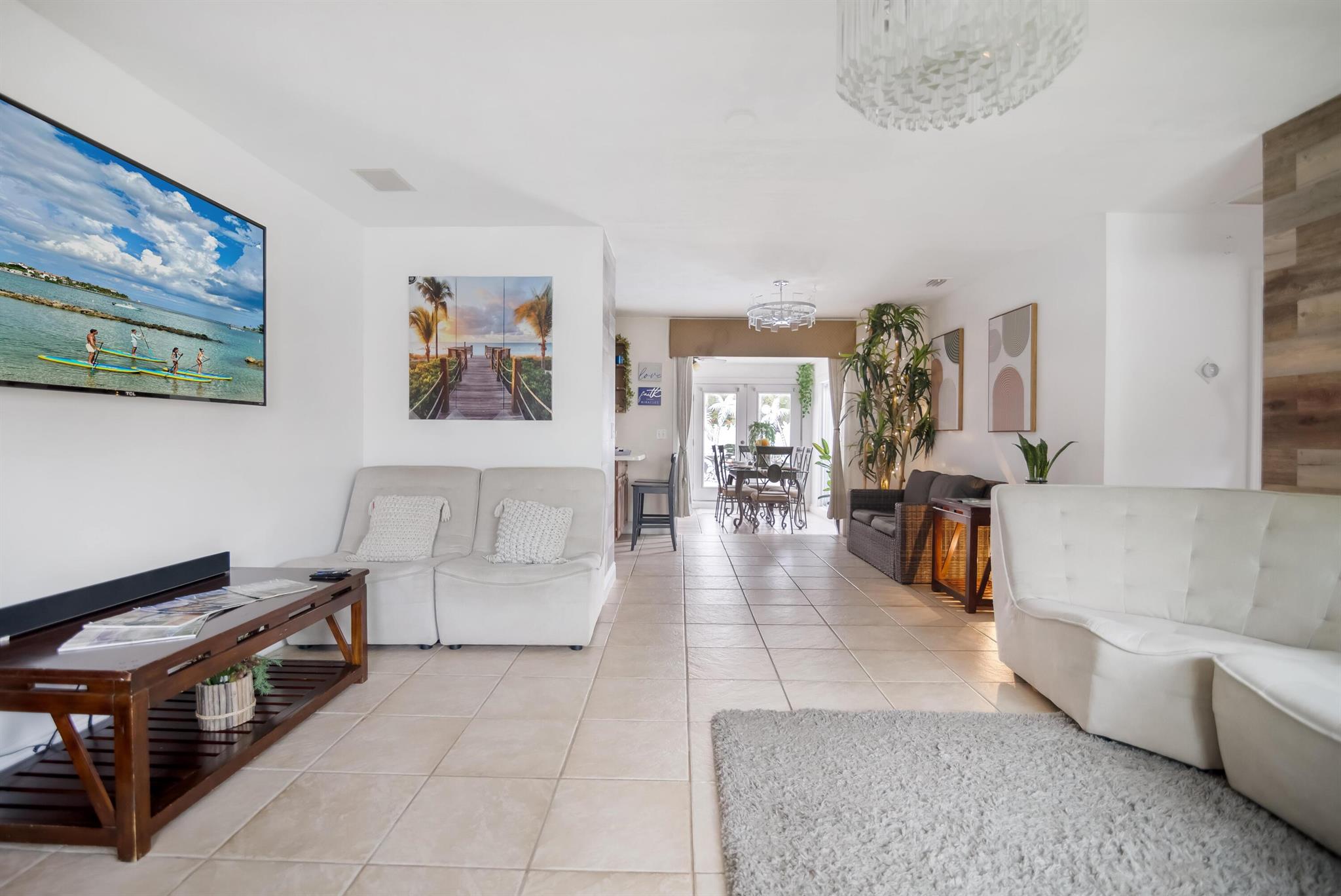 PALM BEACH FARMS CO 3 - Residential Lease