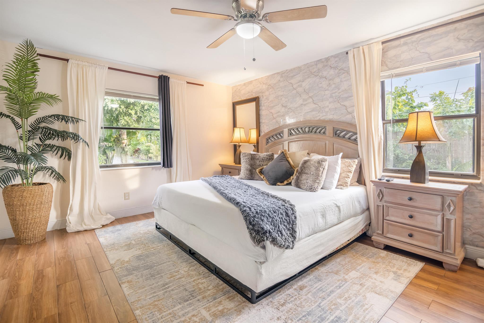 PALM BEACH FARMS CO 3 - Residential Lease