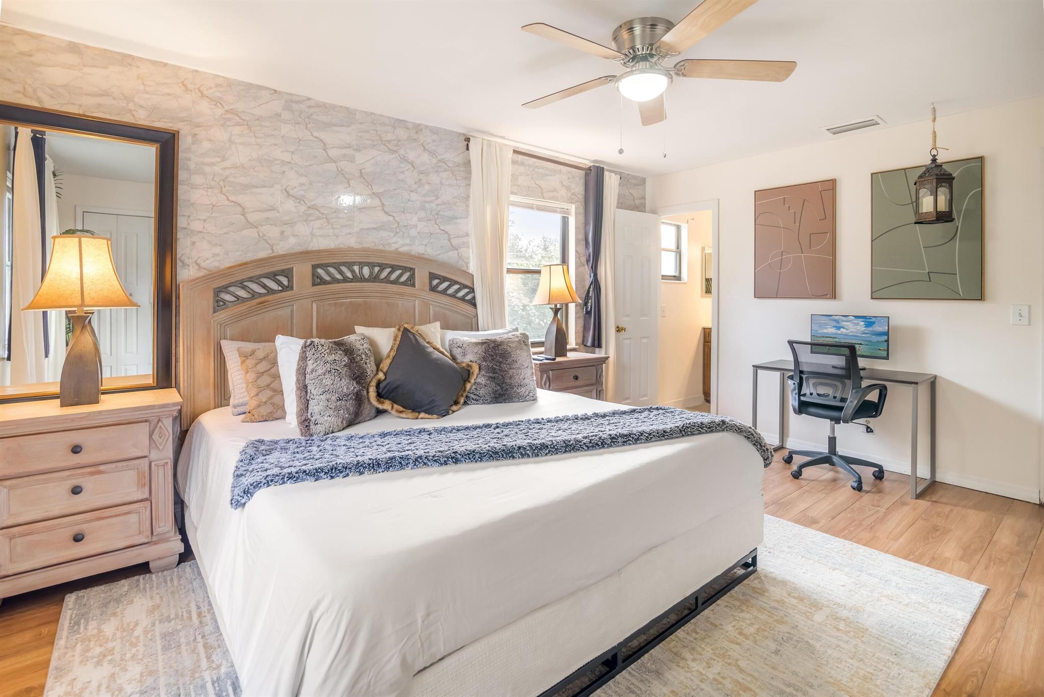 PALM BEACH FARMS CO 3 - Residential Lease