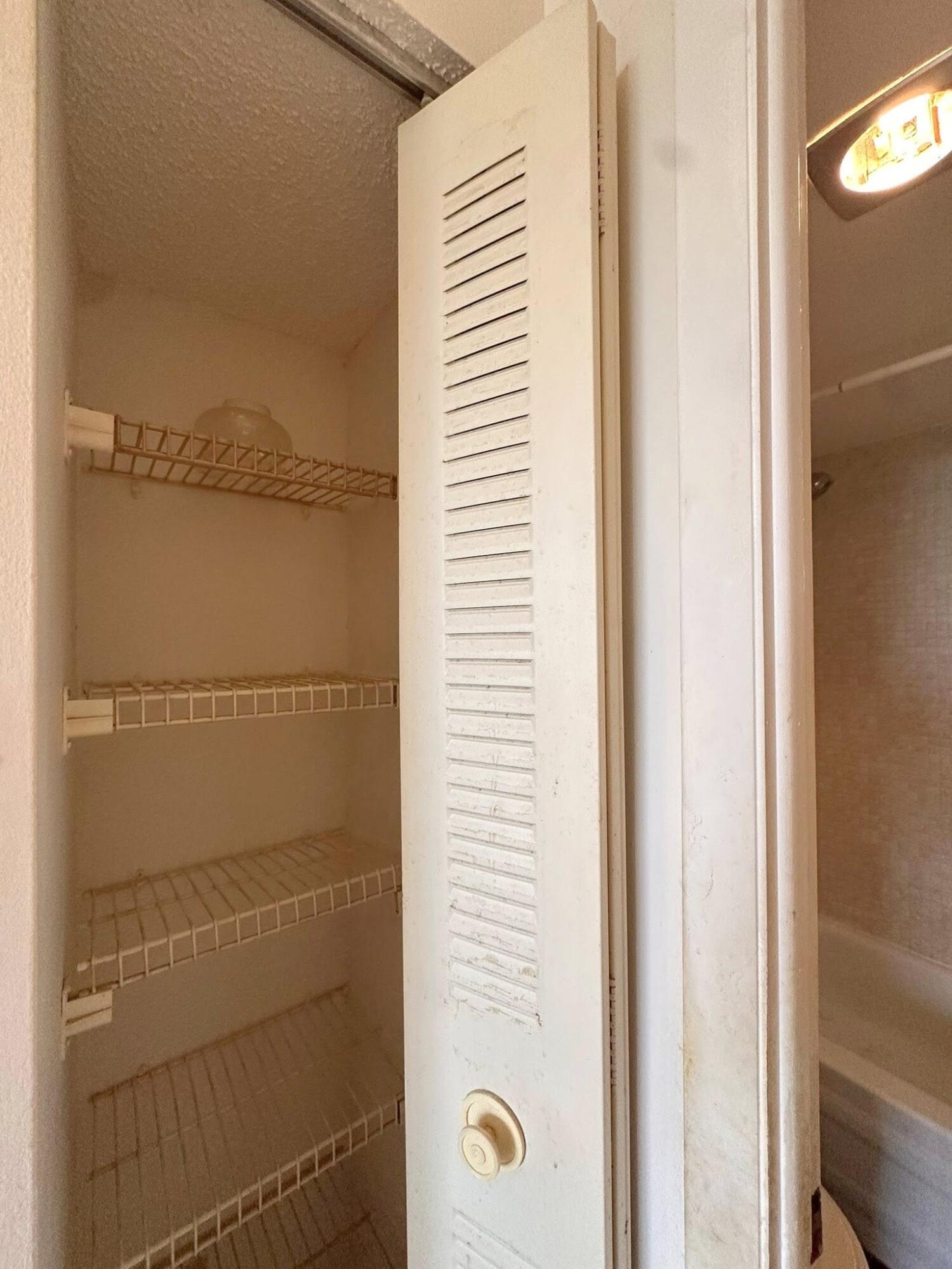 LIME BAY CONDOMINIUM 4 - Residential