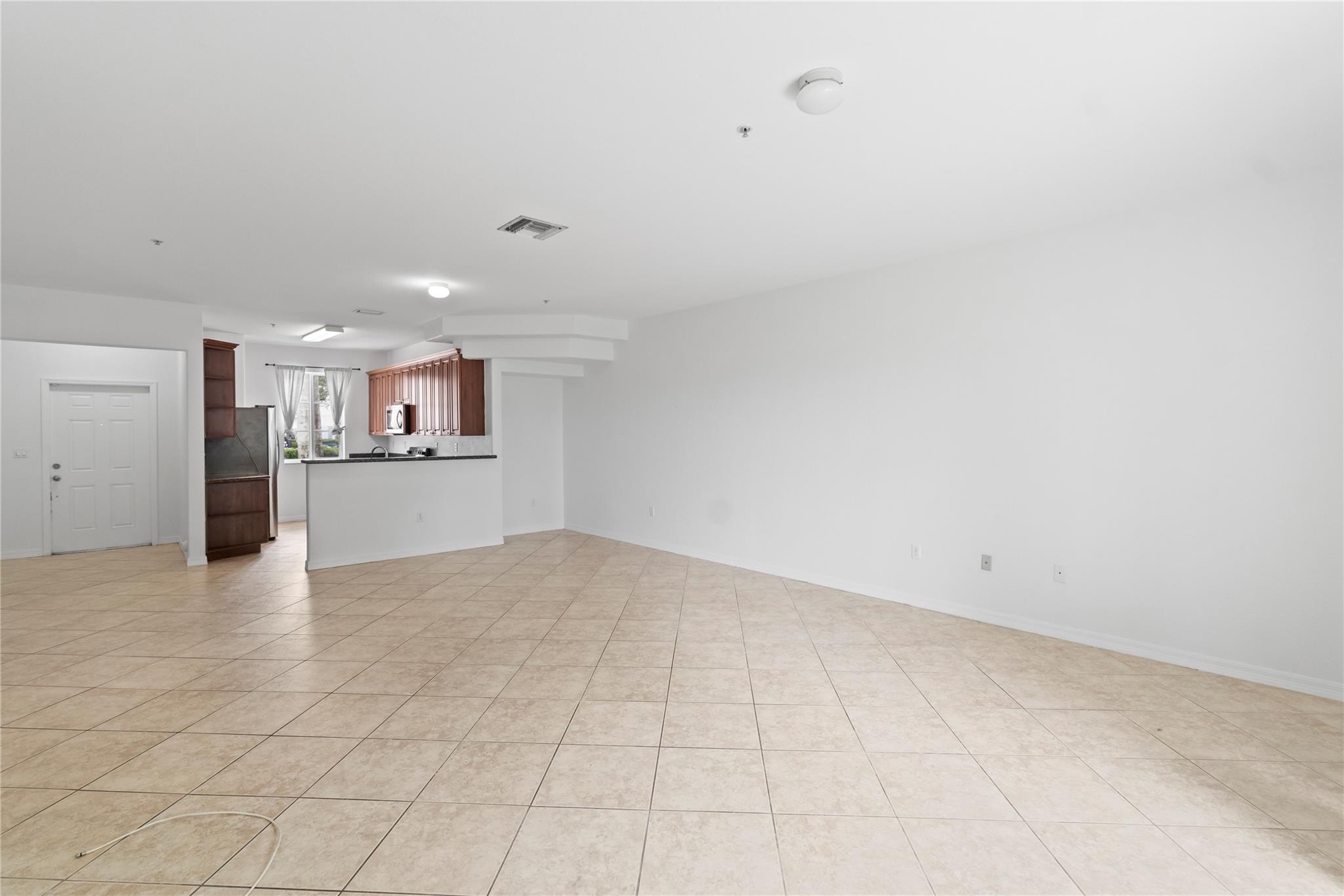 BOARDWALK AT VIZCAYA COND - Residential