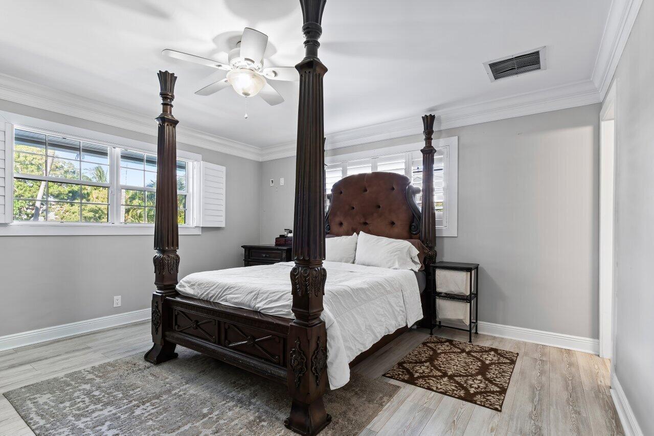 VILLAGE OF NORTH PALM BEA - Residential