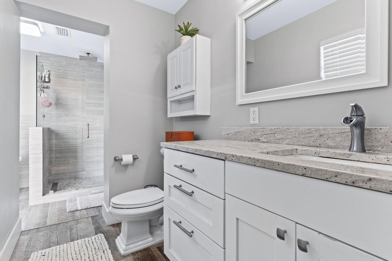 VILLAGE OF NORTH PALM BEA - Residential