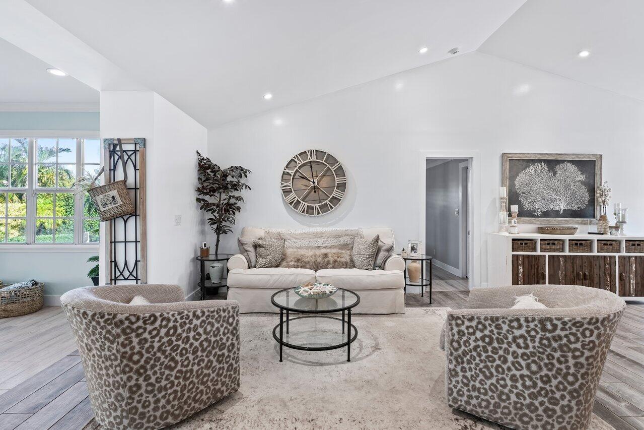 VILLAGE OF NORTH PALM BEA - Residential