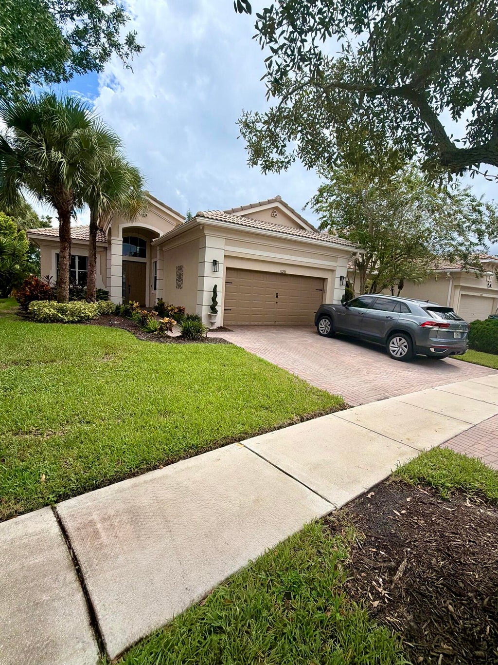 Photo of 12200 NW 77TH Manor, Parkland, FL 33076 (MLS # B26070158)