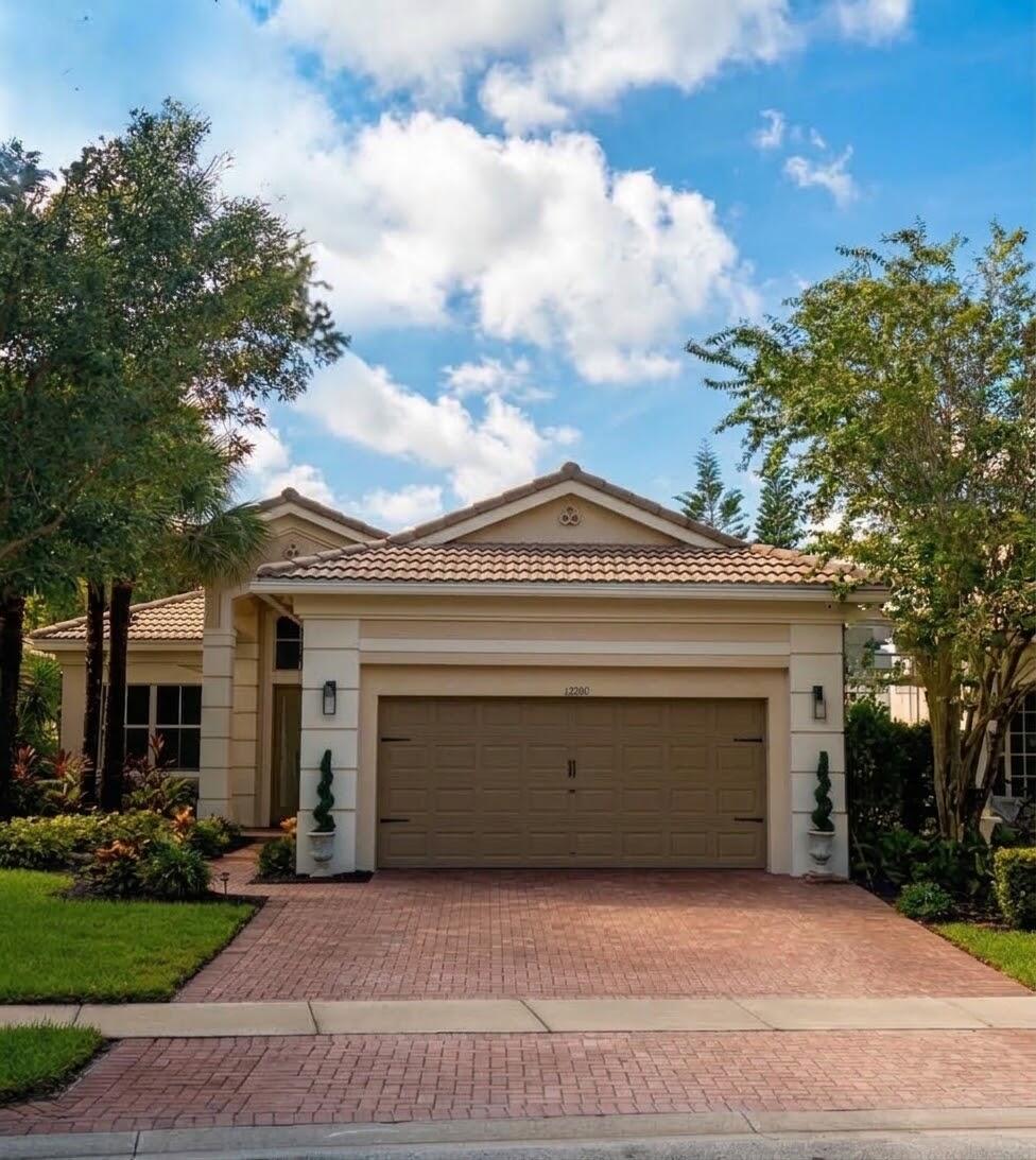 Properties | Stephanie Kaufman 12200 NW 77TH Manor