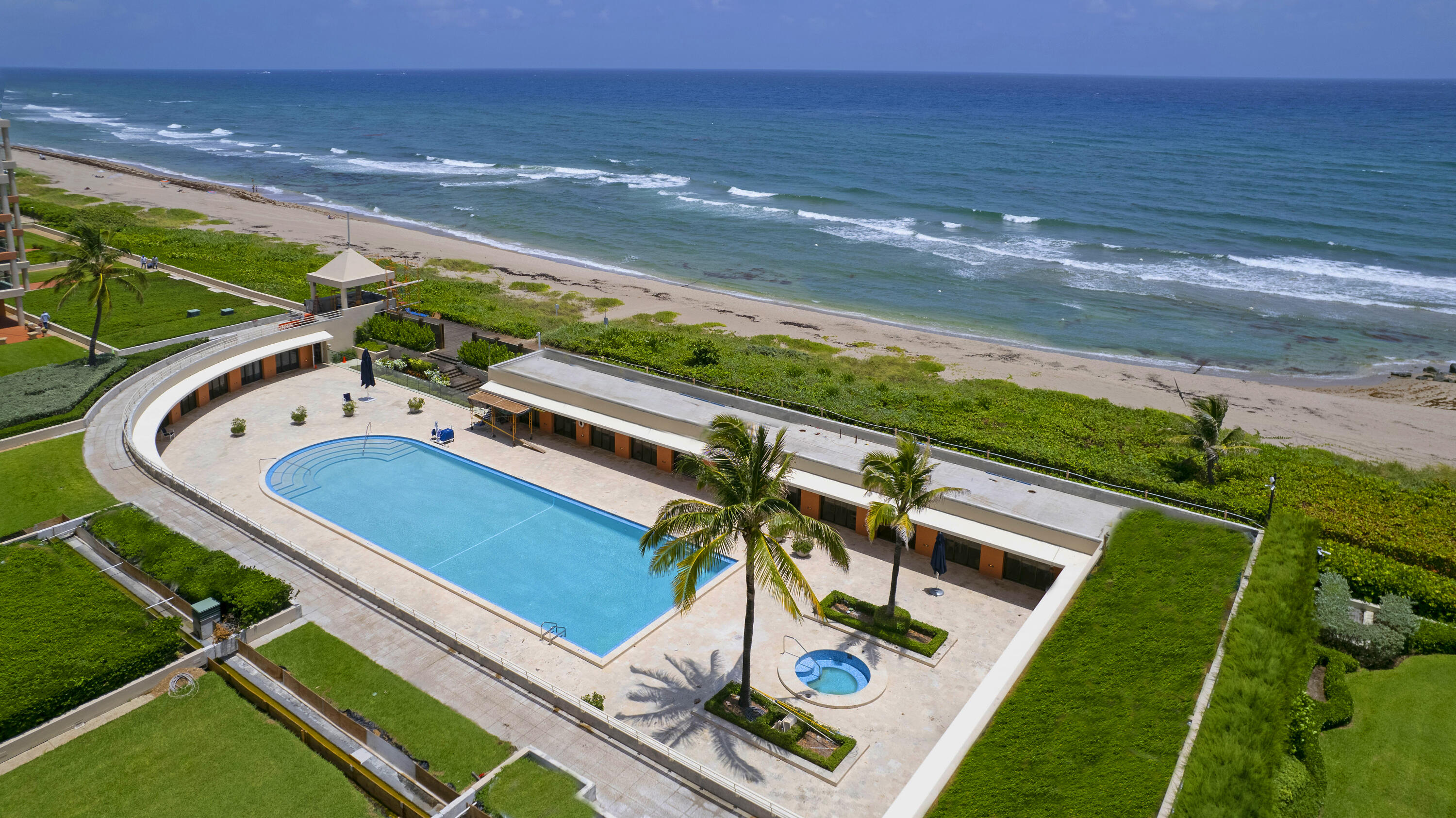 TWO NORTH BREAKERS ROW CO - Residential