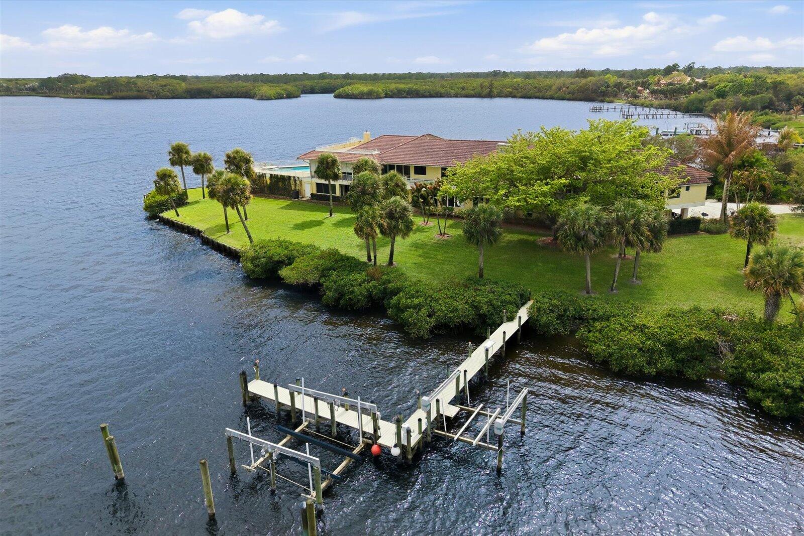 12198 SE Riverbend Lane