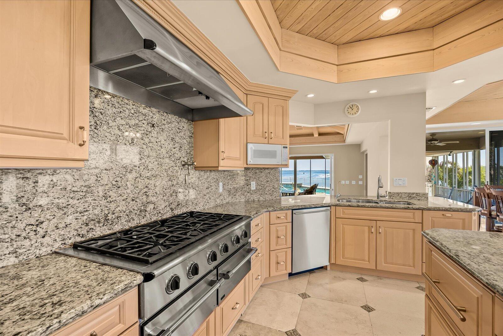 Bay St. Lucie - Residential