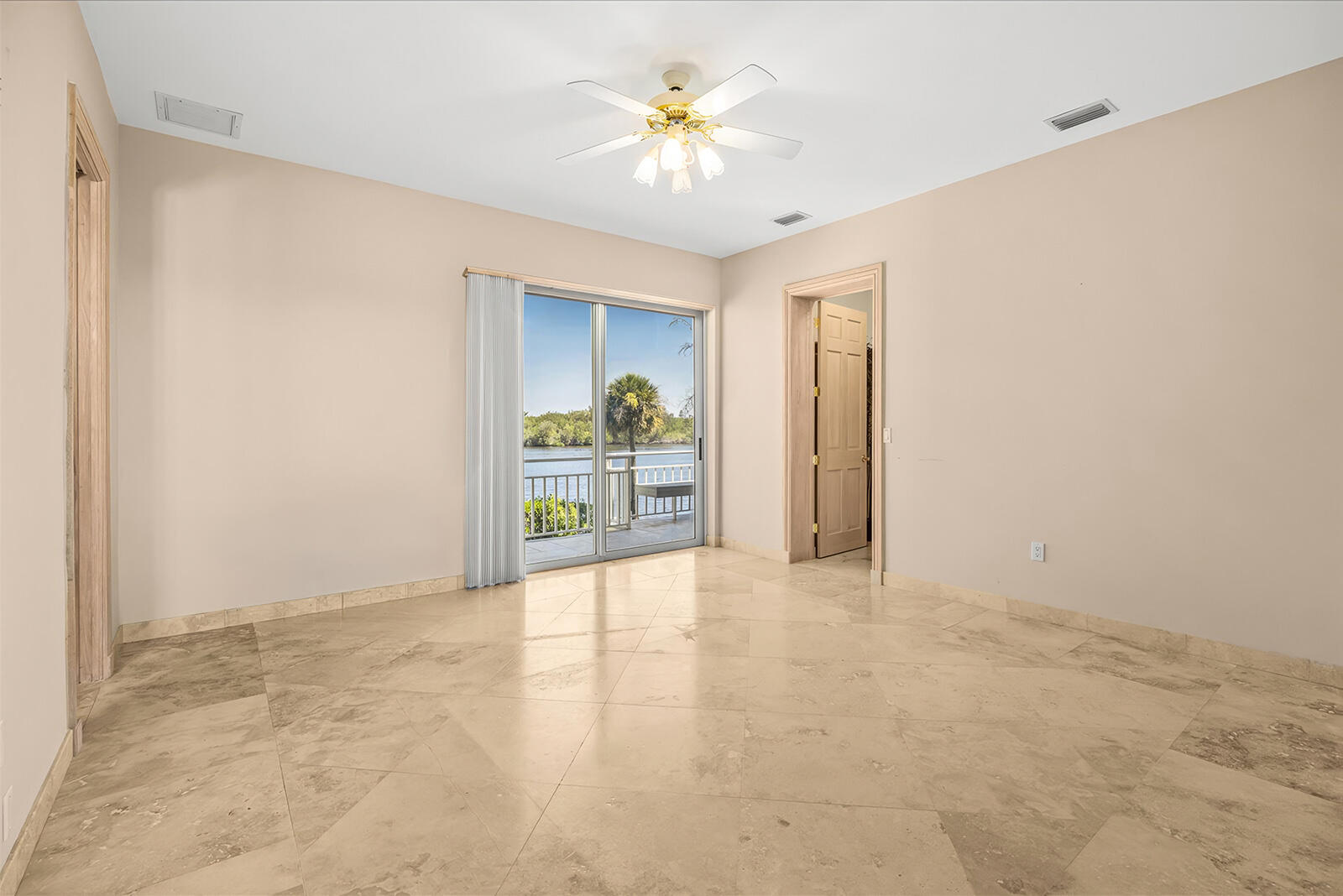 Bay St. Lucie - Residential