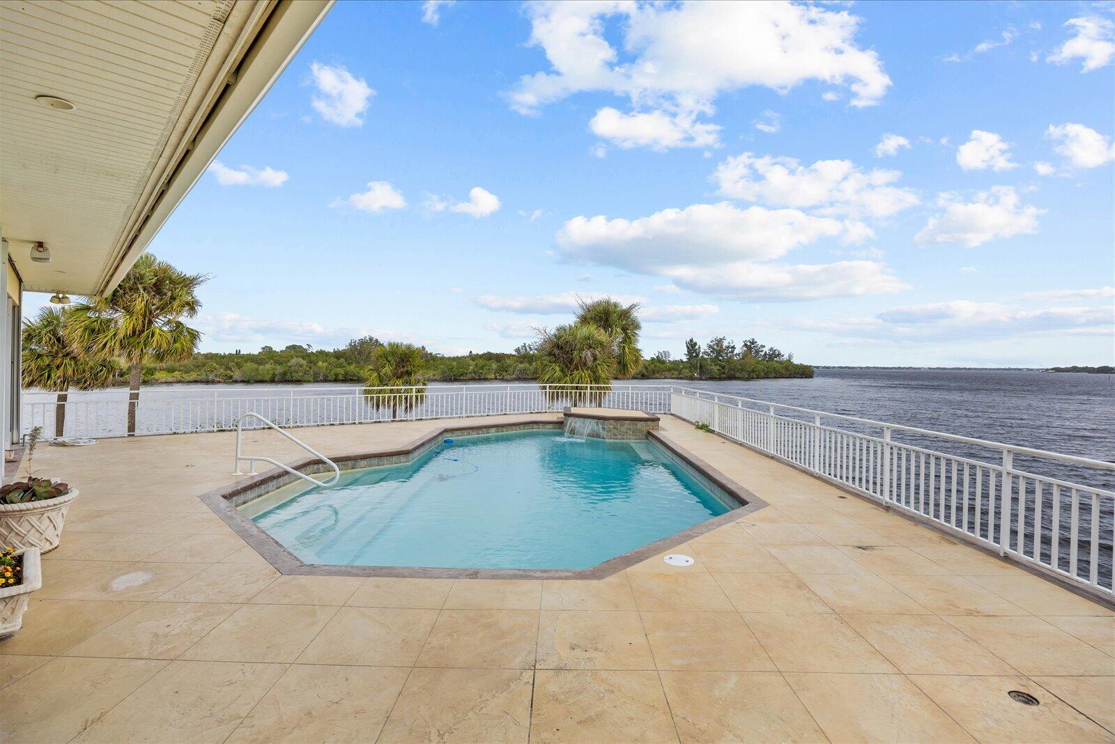 Bay St. Lucie - Residential