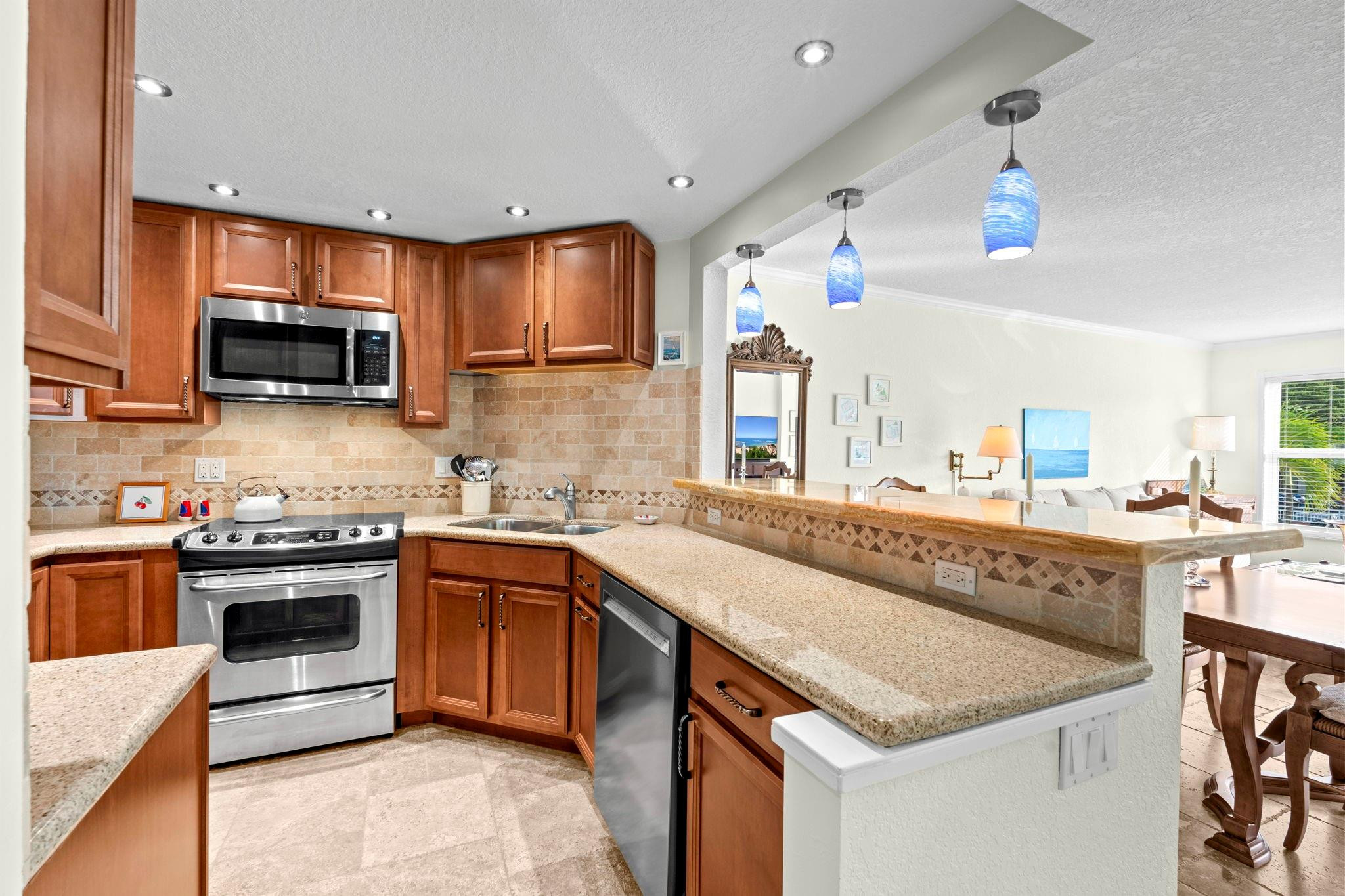 CARLTON TOWER CONDO - Residential