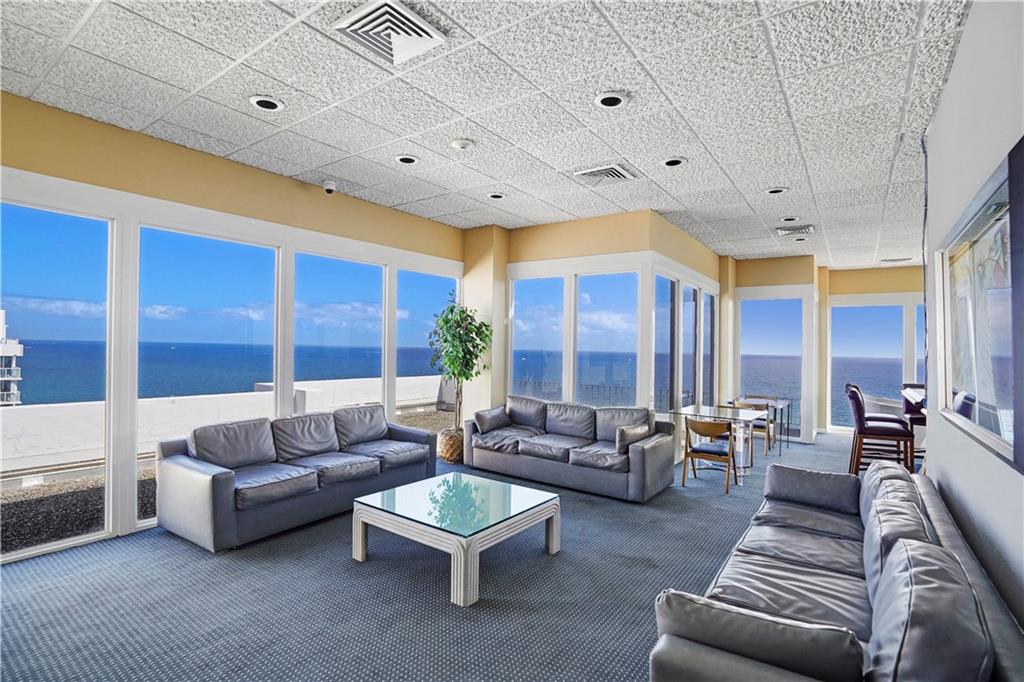 Renaissance 2 - Residential