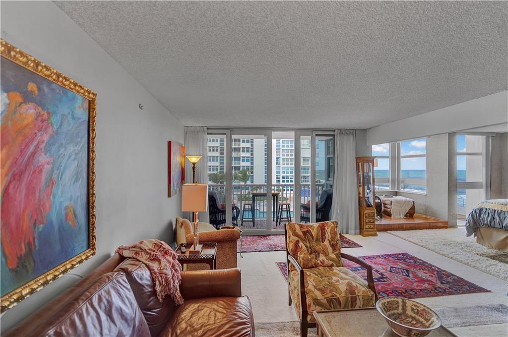 Renaissance 2 - Residential