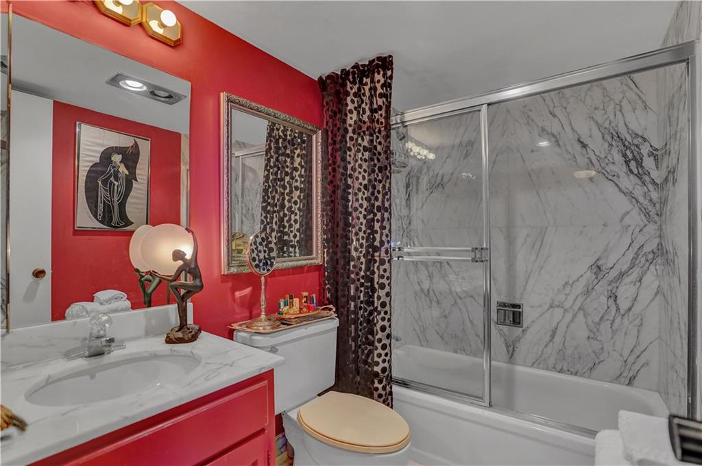 Renaissance 2 - Residential