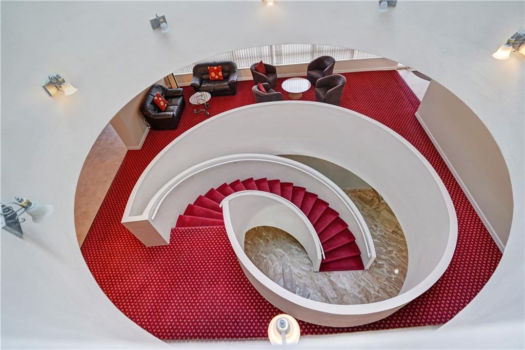 Renaissance 2 - Residential