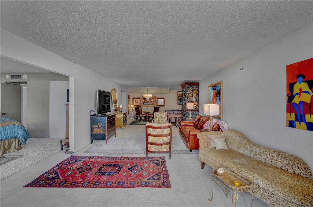 Renaissance 2 - Residential