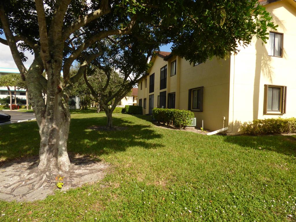 LUCERNE GREENS CONDO - Residential