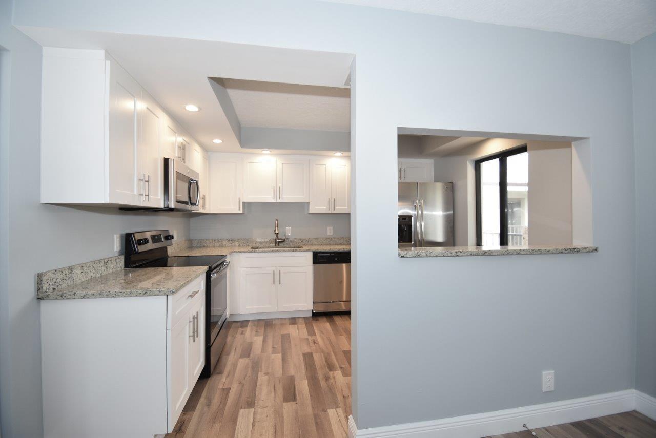 HIDDEN BANYAN CONDO - Residential