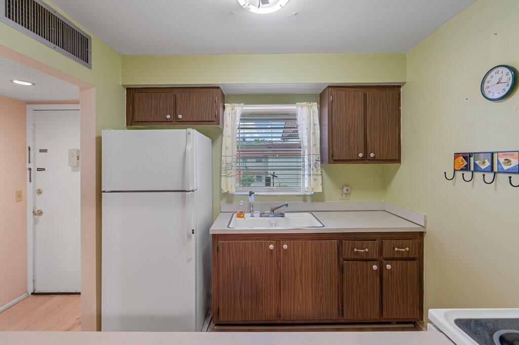 GREENWAY VILLAGE SOUTH CONDO 2 - Residential