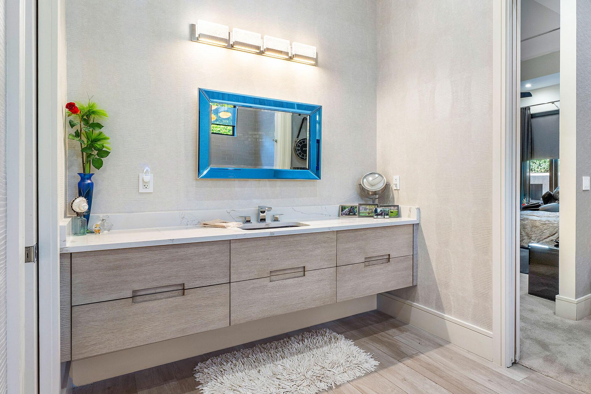 ROYAL PALM YACHT & COUNTR - Residential