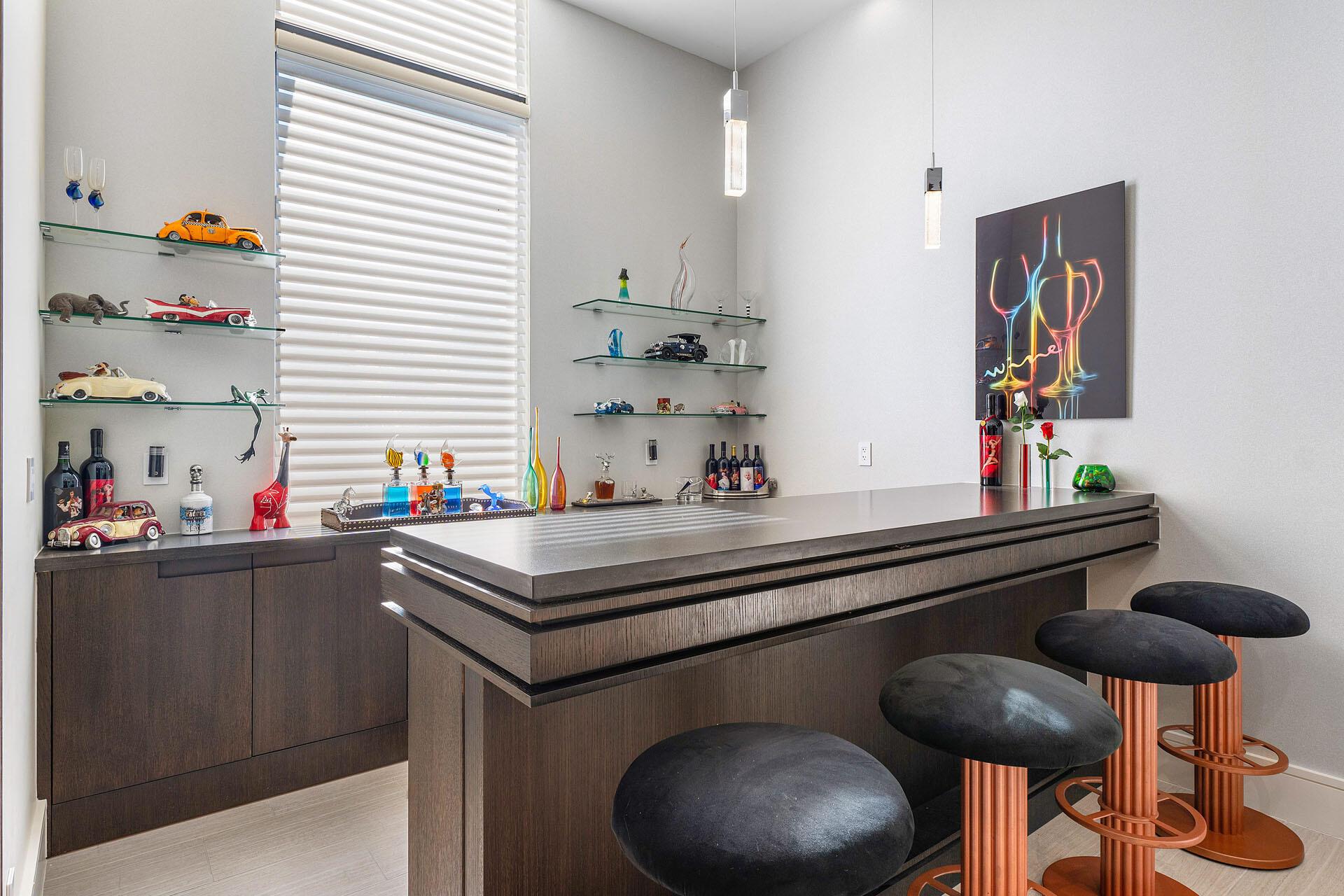 ROYAL PALM YACHT & COUNTR - Residential