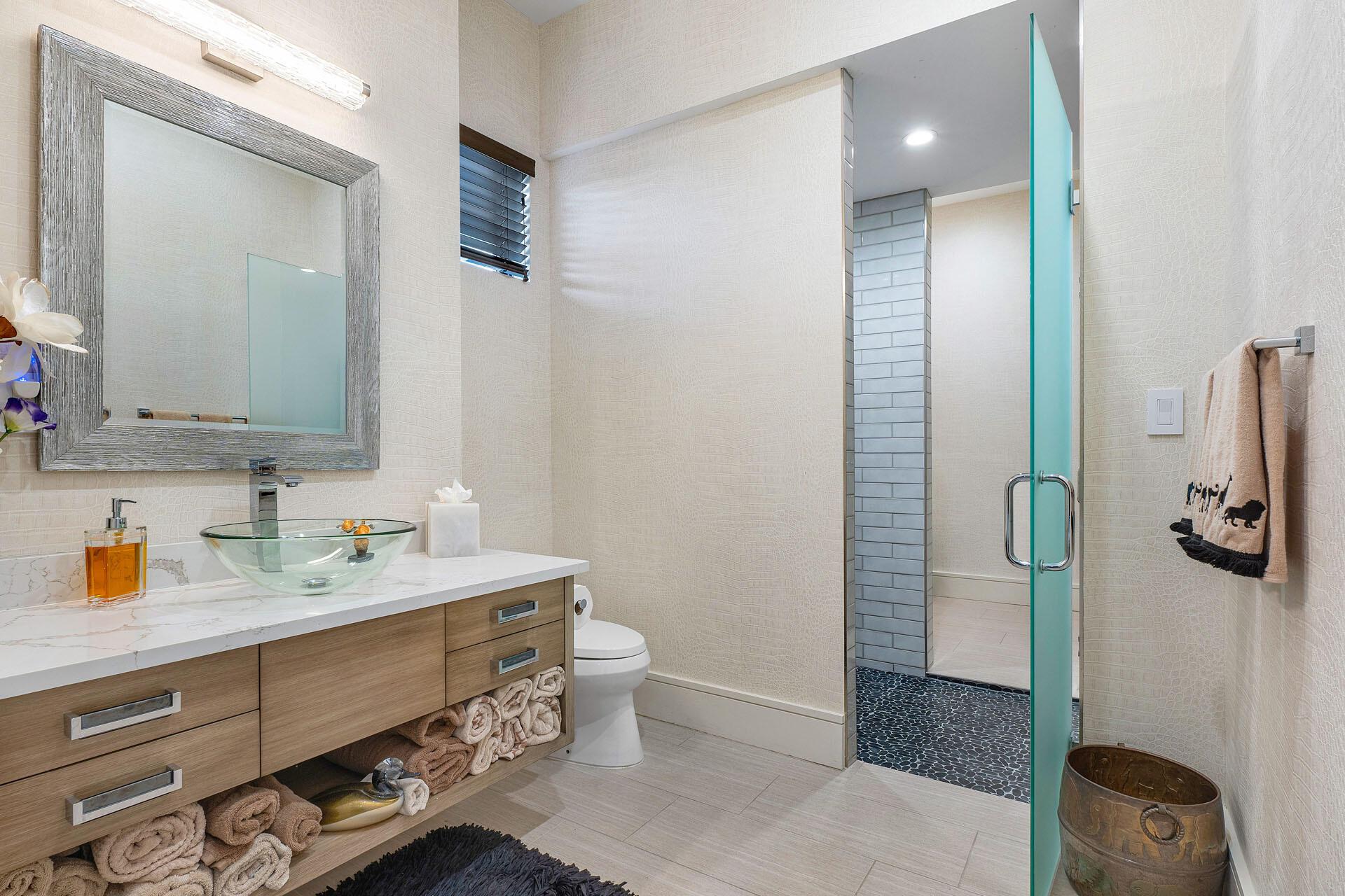 ROYAL PALM YACHT & COUNTR - Residential