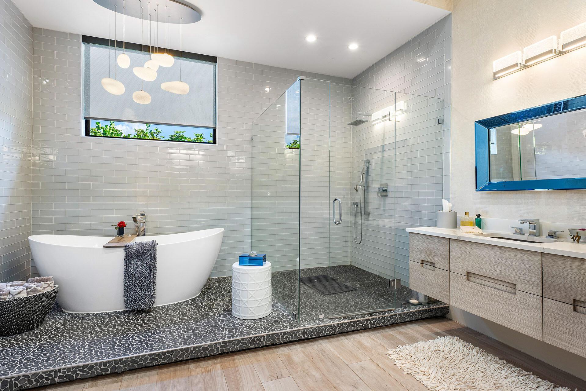 ROYAL PALM YACHT & COUNTR - Residential