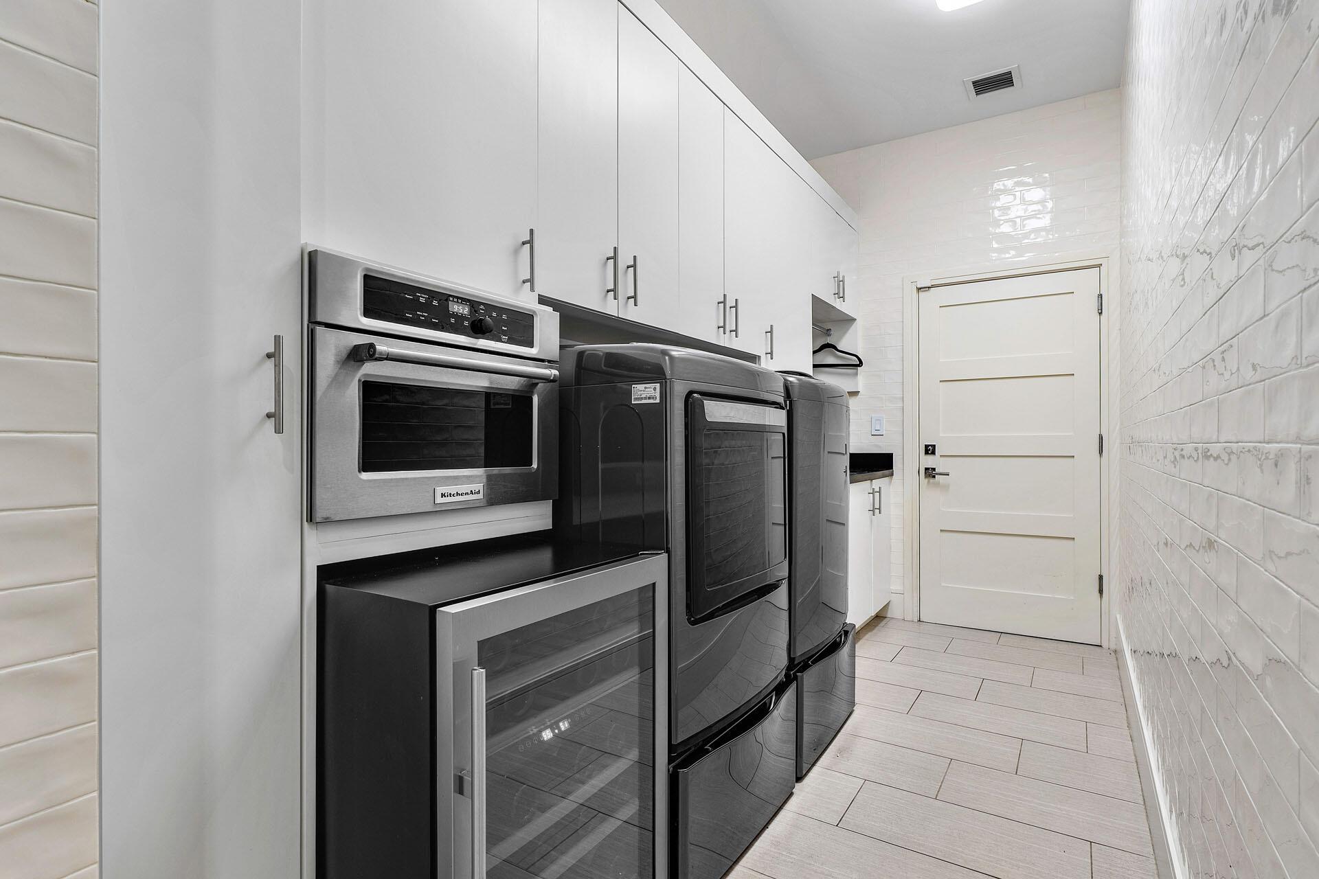 ROYAL PALM YACHT & COUNTR - Residential