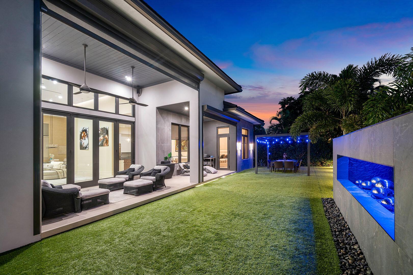 ROYAL PALM YACHT & COUNTR - Residential