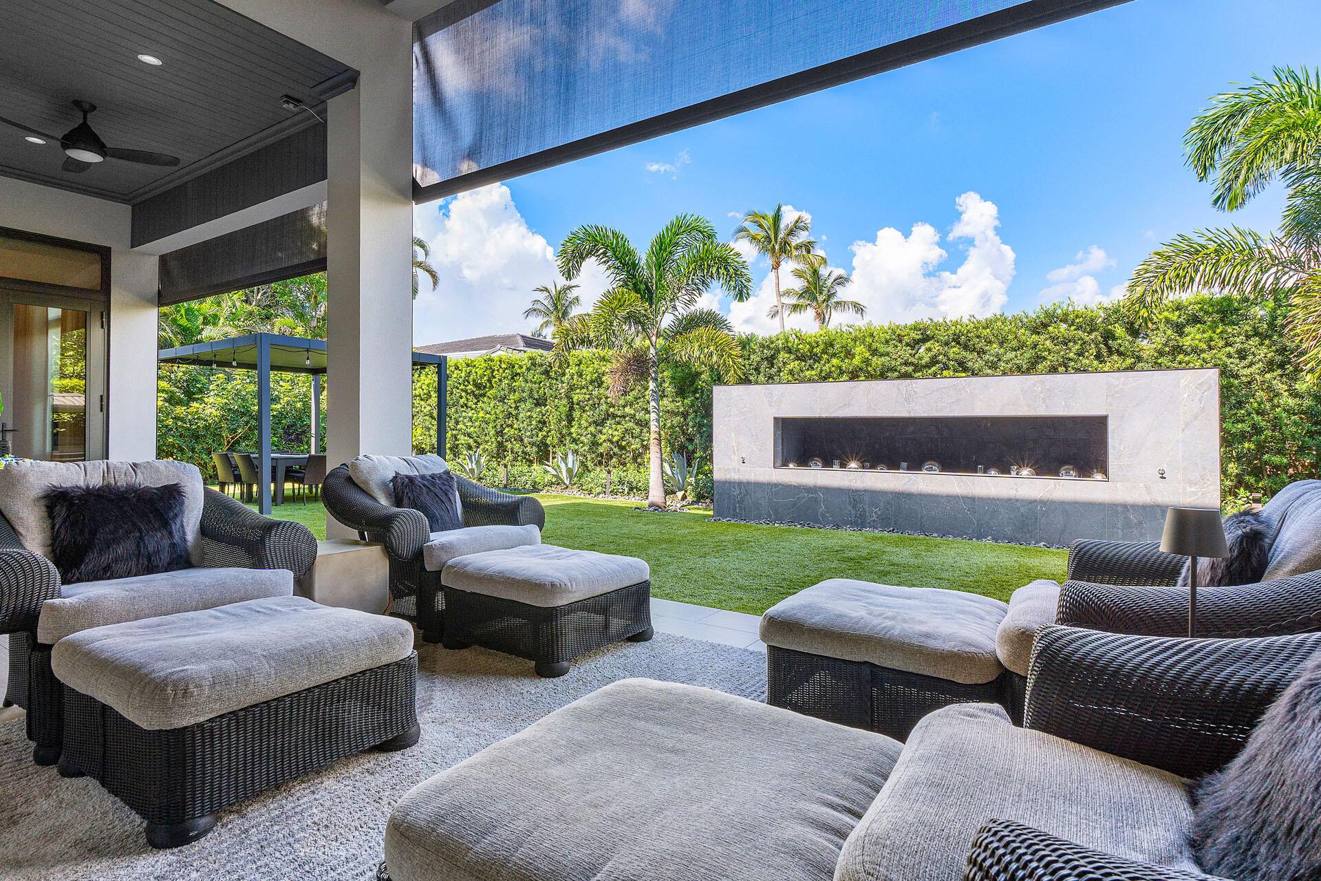 ROYAL PALM YACHT & COUNTR - Residential